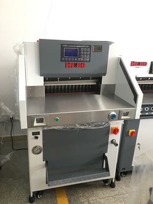 China cortadora de papel automática programable de papel hidráulica de la cortadora de 520m m proveedor
